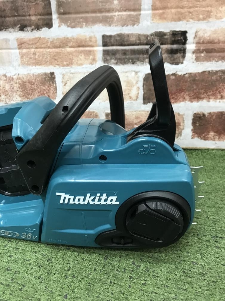 マキタ 300mm充電式チェンソー MUC303DPG2の中古 未使用品 《埼玉