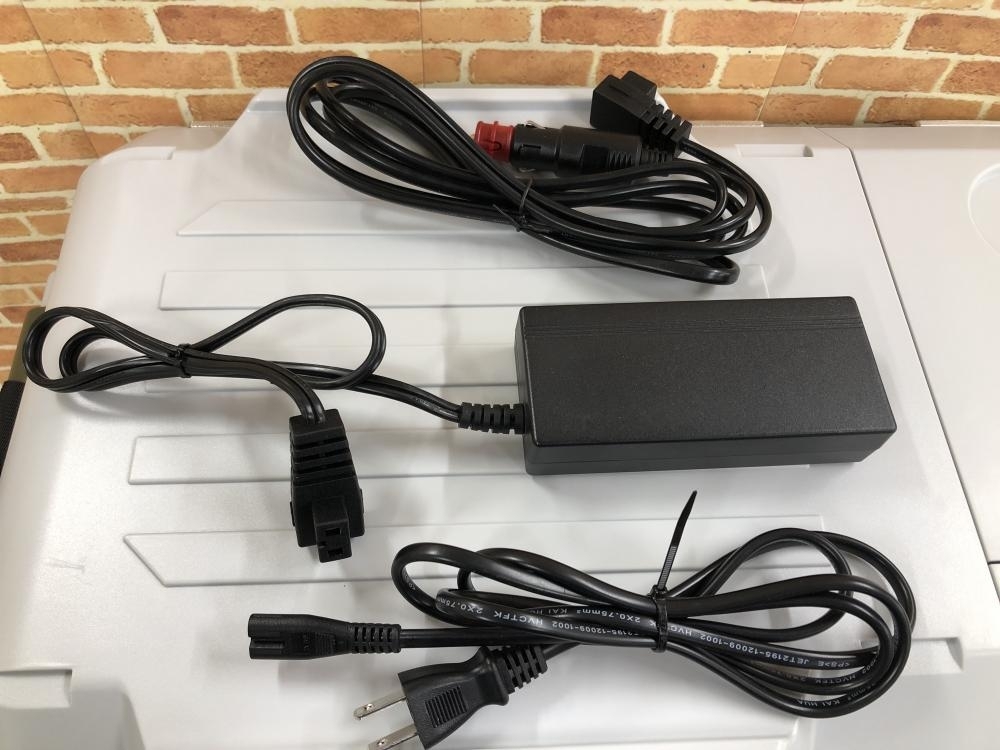 マキタ 充電式保冷温庫 CW001Gの中古 中古C傷汚れあり 《東京 マキタ 充電式保冷温庫 CW001Gの中古 中古C傷汚れあり 《東京