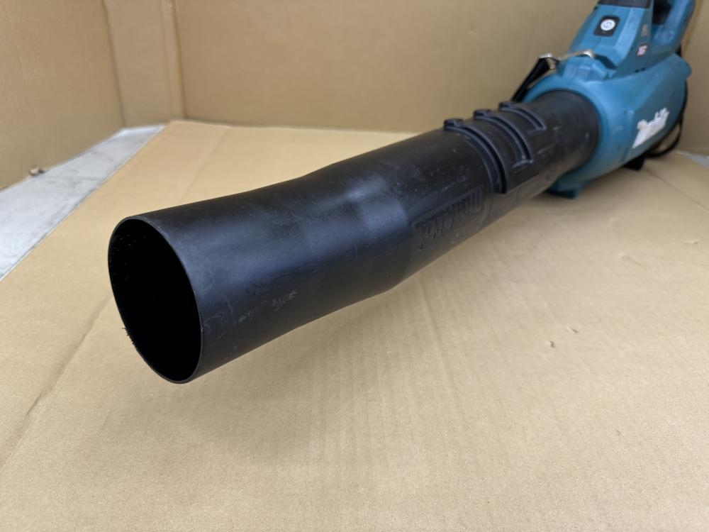 マキタ makita 充電式ブロワ MUB001Gの中古 中古B使用感あり 《千葉
