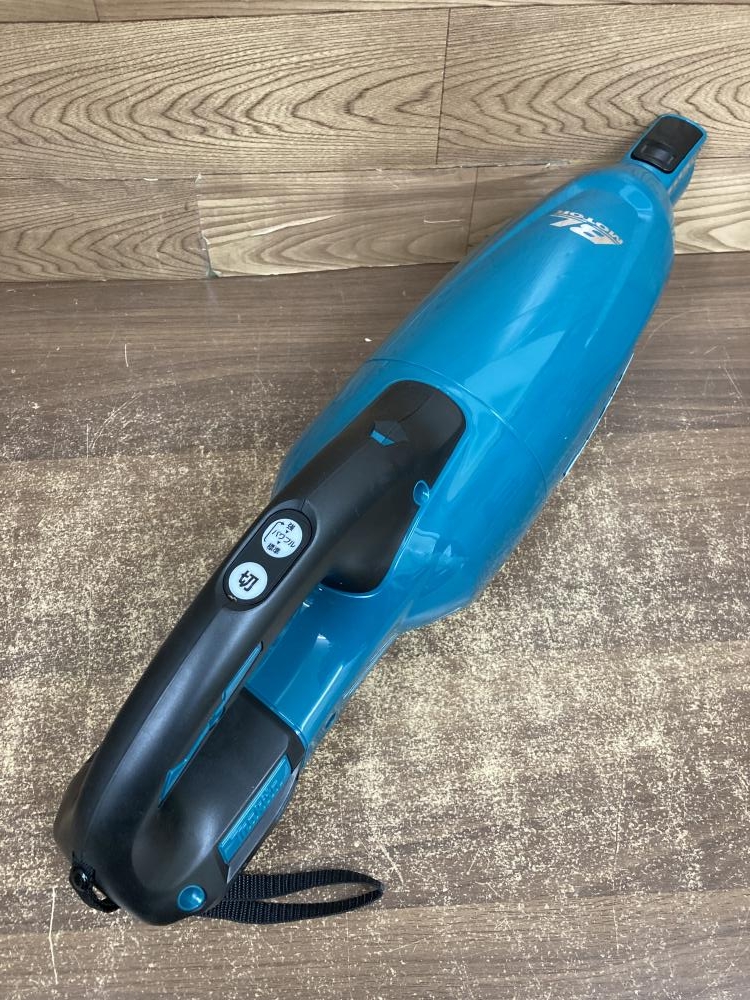 マキタ 充電式クリーナー CL281FDRFCの中古 未使用品 《群馬・高崎