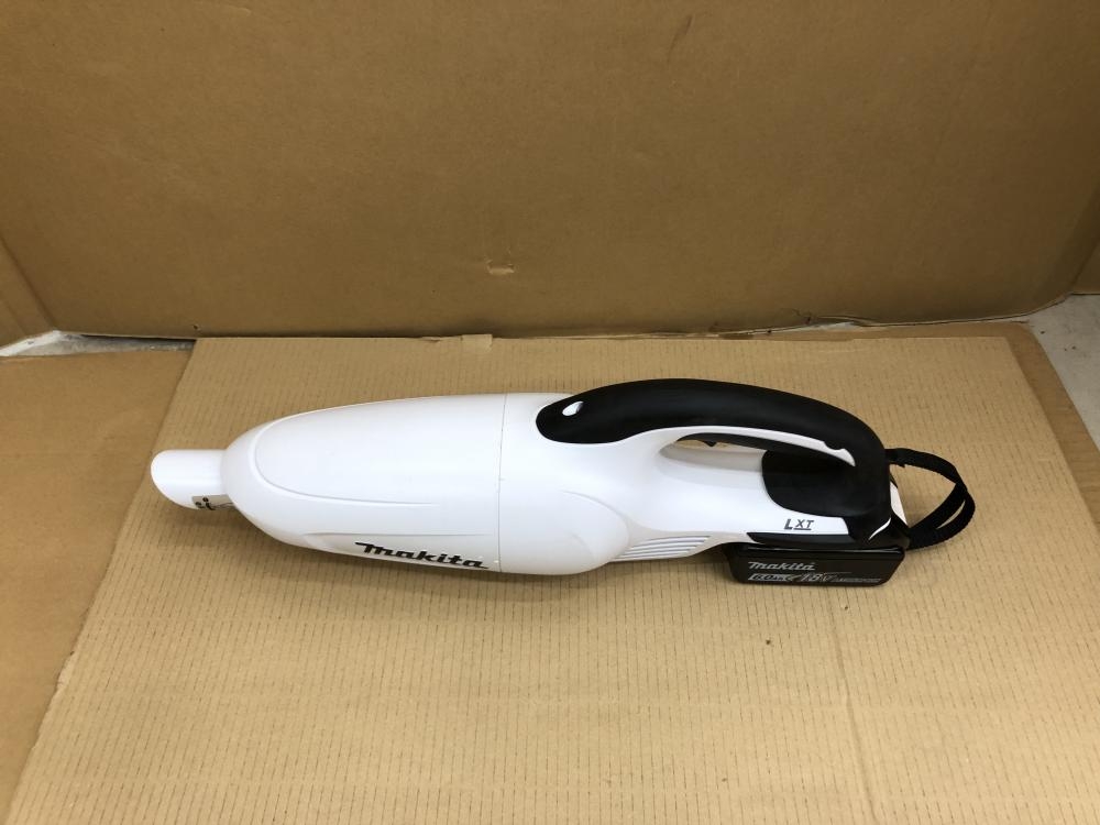 マキタ makita 充電式クリーナ CL180FDの中古 中古B使用感あり 《千葉