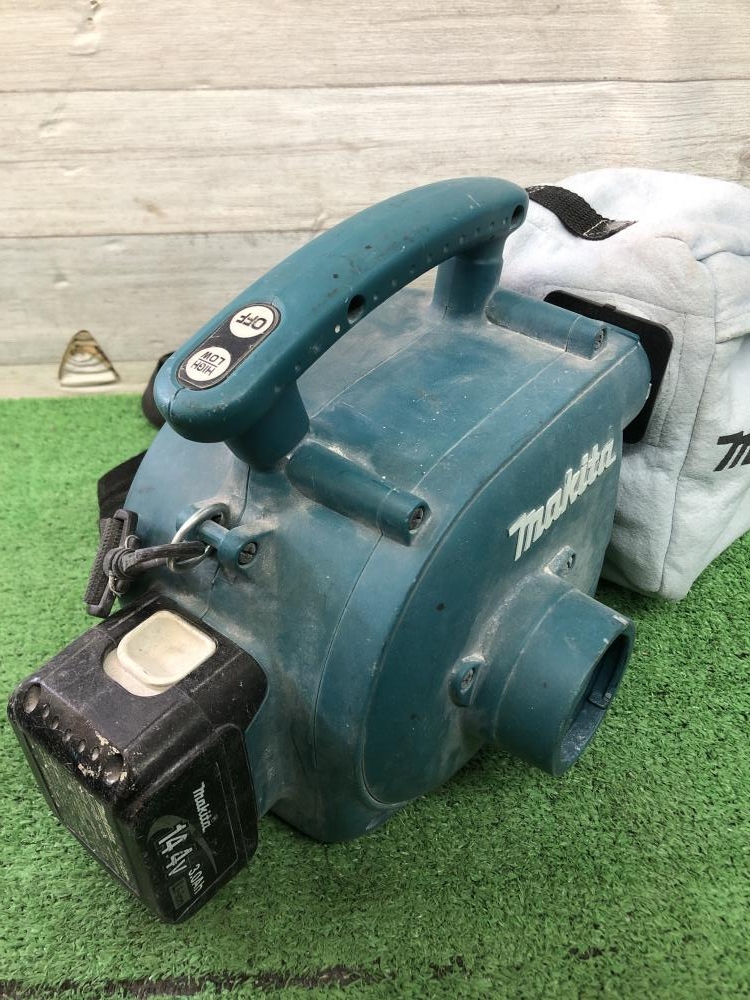 マキタ makita 充電式小型集じん機 14.4V VC340Dの中古 中古C傷汚れ