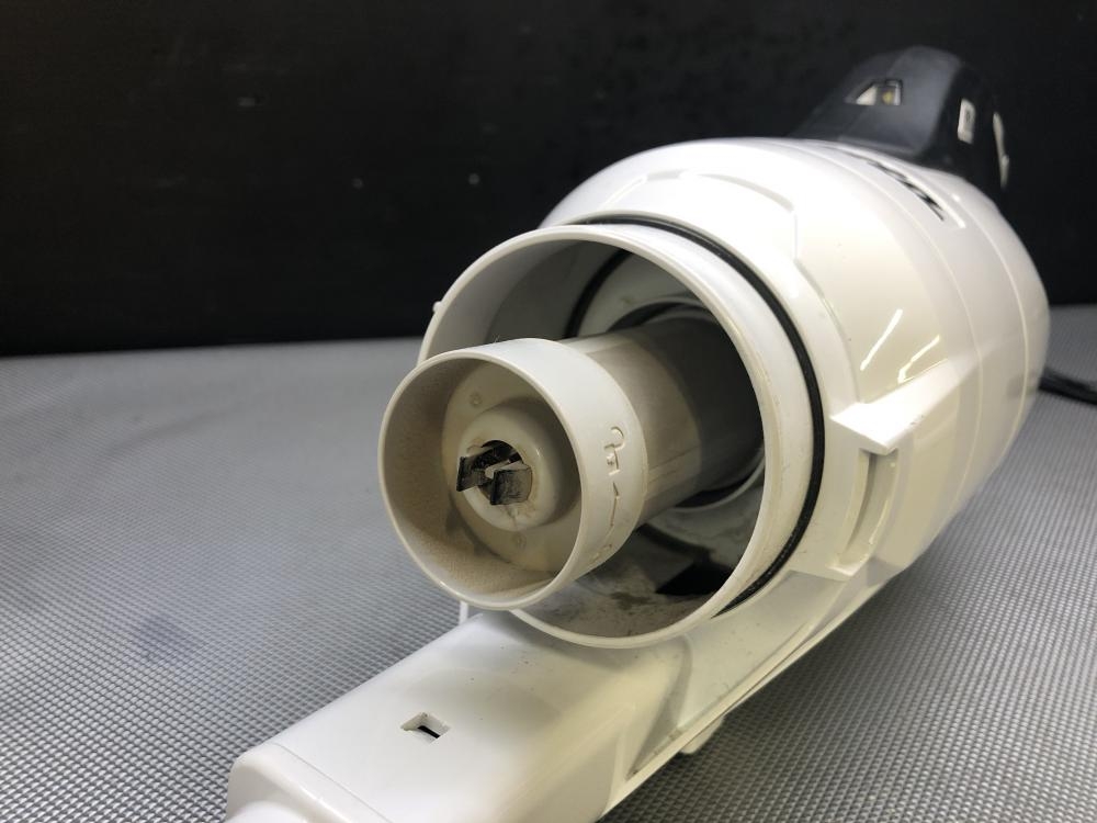 マキタ makita 充電式クリーナー CL286FD 18V 白の中古 中古B使用感