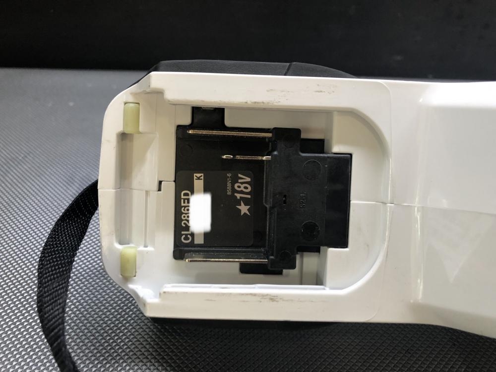 マキタ makita 充電式クリーナー CL286FD 18V 白の中古 中古B使用感