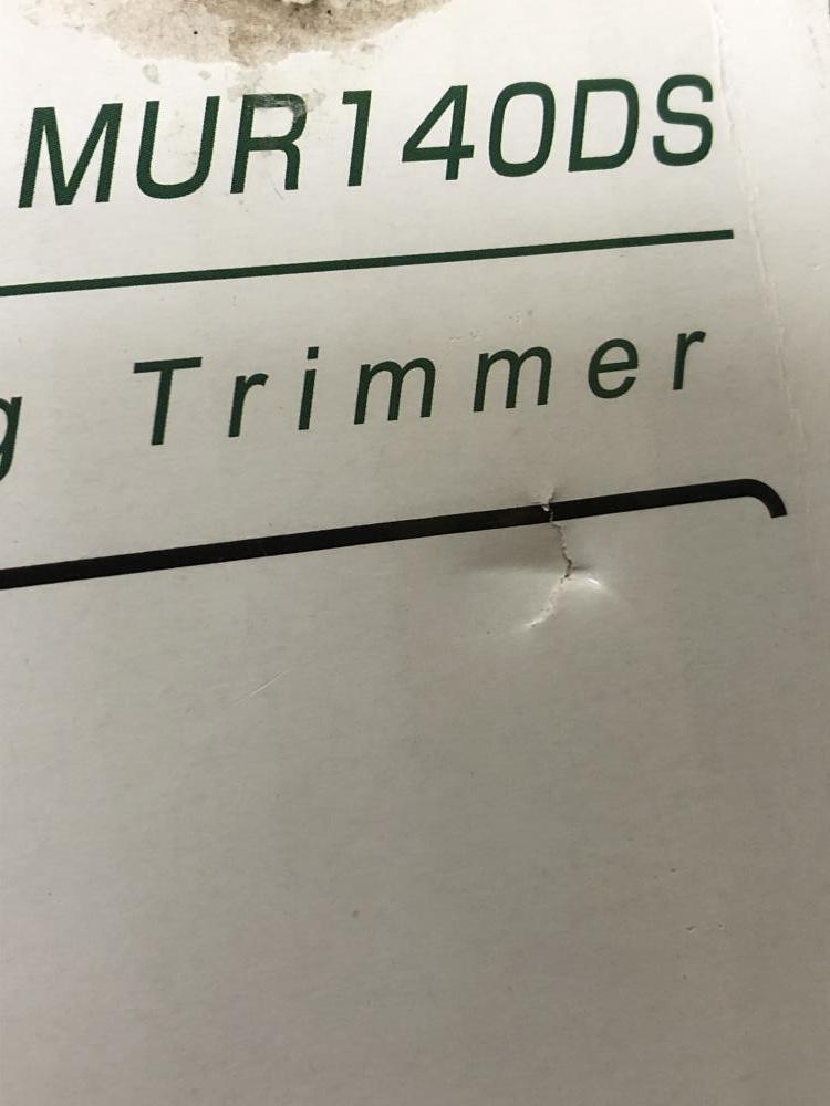マキタ　充電式草刈機　MUR140D　中古 マキタ 260mm 14.4V充電式草刈機 MUR140Dの中古 中古B使用感あり
