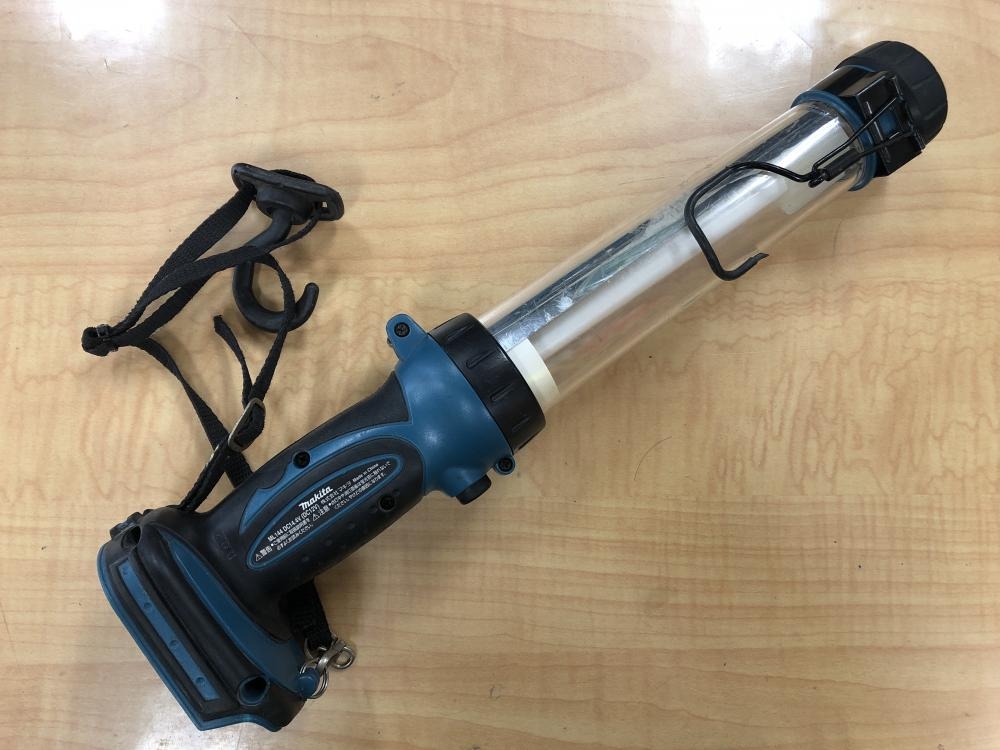 マキタ 14.4V 充電式ライト ML144の中古 中古B使用感あり 《神奈川