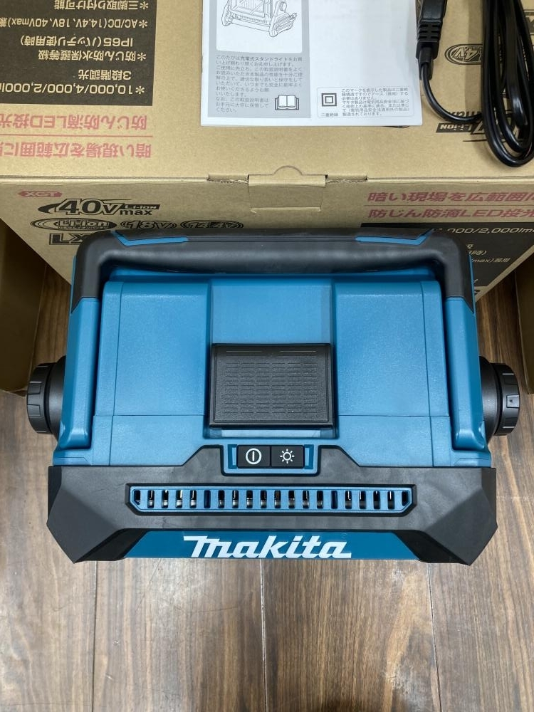 マキタ 充電式スタンドライト ML008Gの中古 未使用品 《埼玉・草加