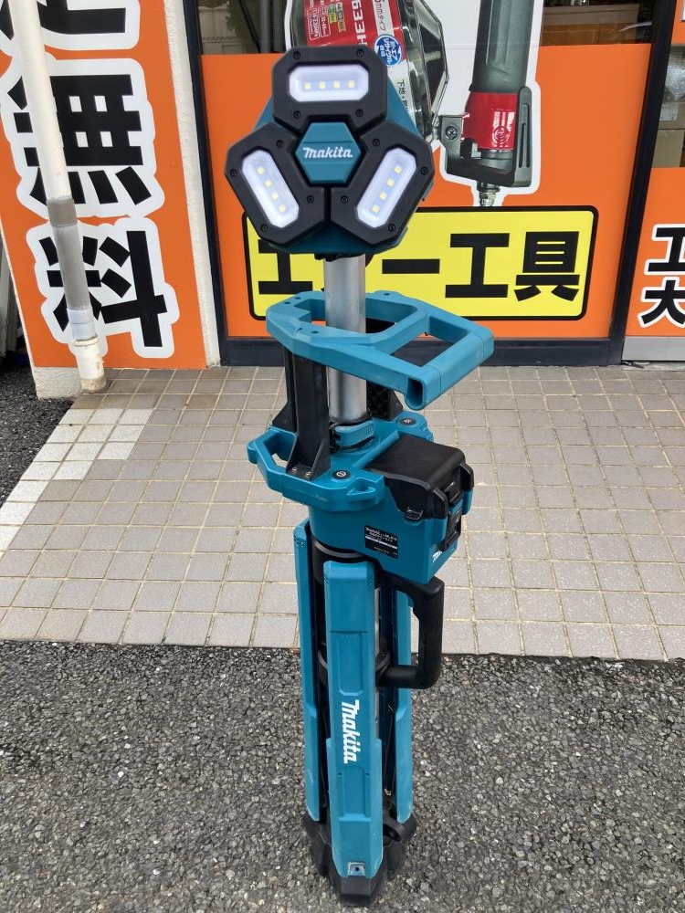 マキタ 18V 充電式タワーライト ML814の中古 中古B使用感あり 《横浜・青葉》中古工具販売の専門店│ ツールオフ横浜店 ｜中古 工具販売のツールオフ