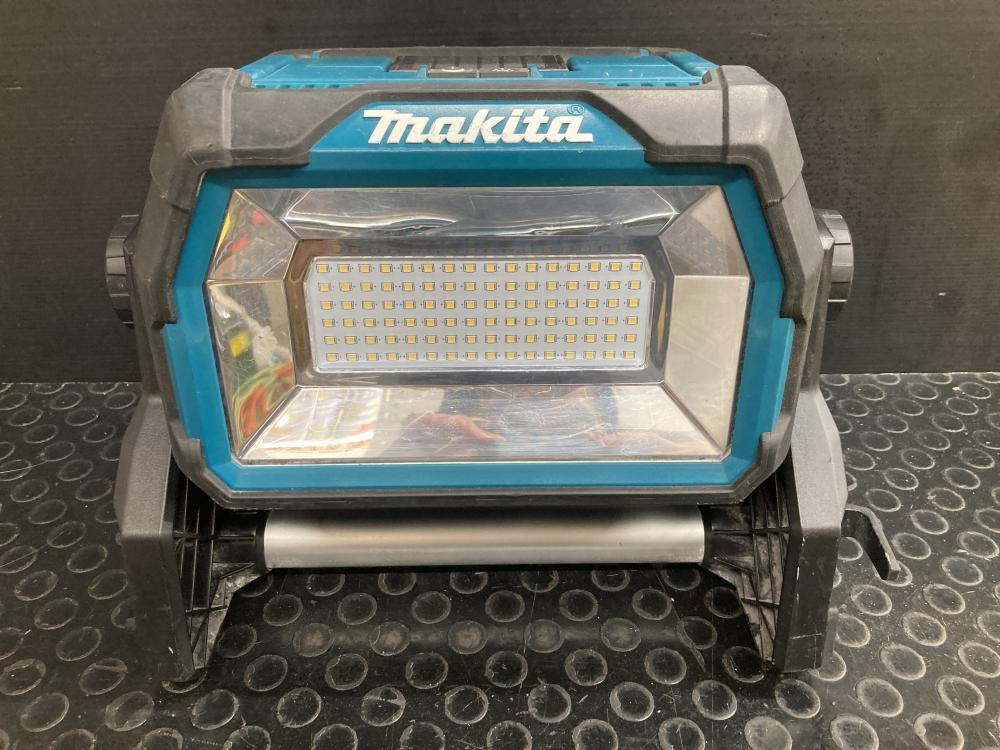 マキタ makita 充電式LEDスタンドライト ML809の中古 中古C傷汚れあり