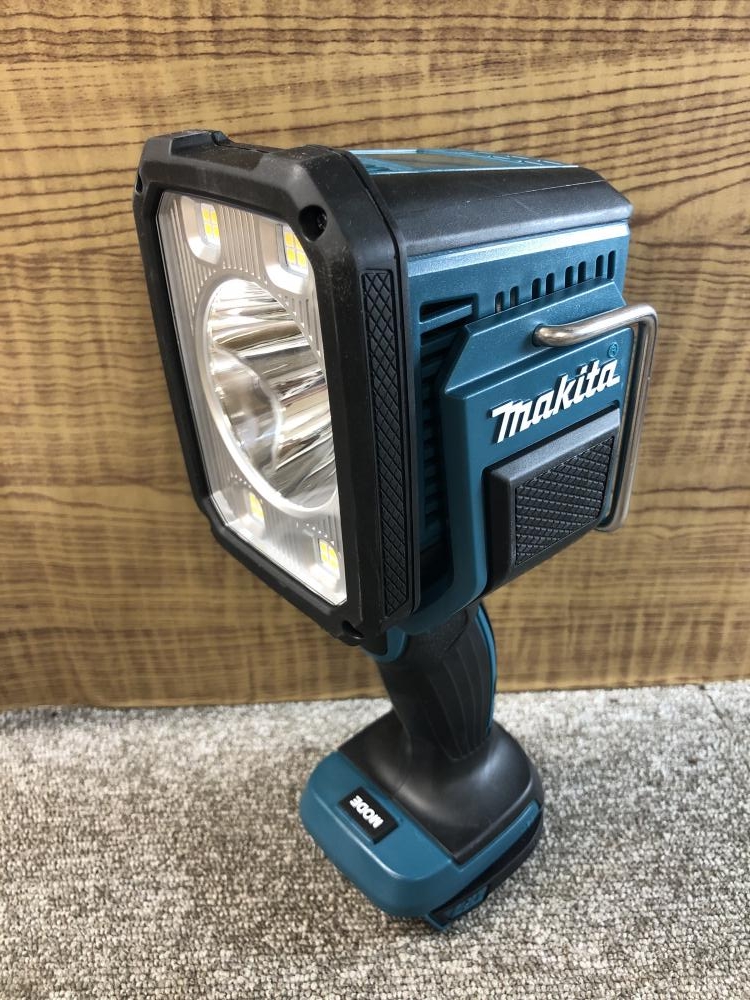 マキタ makita 充電式フラッシュライト 14．4V/18V ML812の中古 未使用