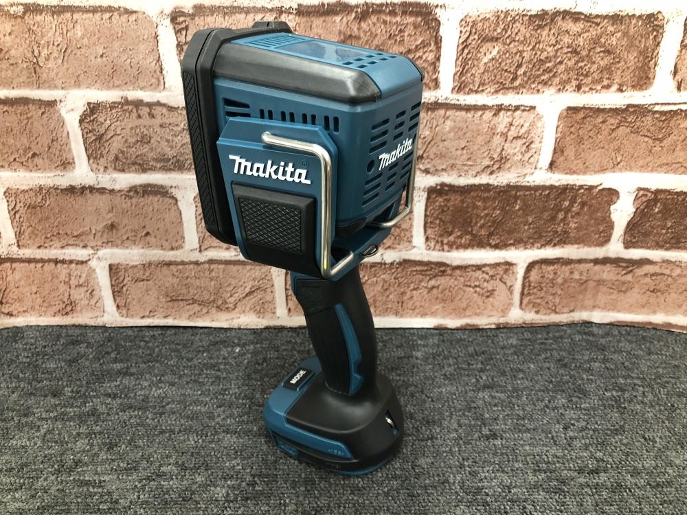 マキタ makita LEDフラッシュライト ML812の中古 未使用品 《千葉・市原》中古工具販売の専門店│ ツールオフ千葉市原店 ｜中古 工具販売のツールオフ