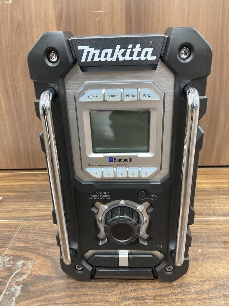 マキタ 充電式ラジオ MR108の中古 中古B使用感あり 《埼玉・草加》中古