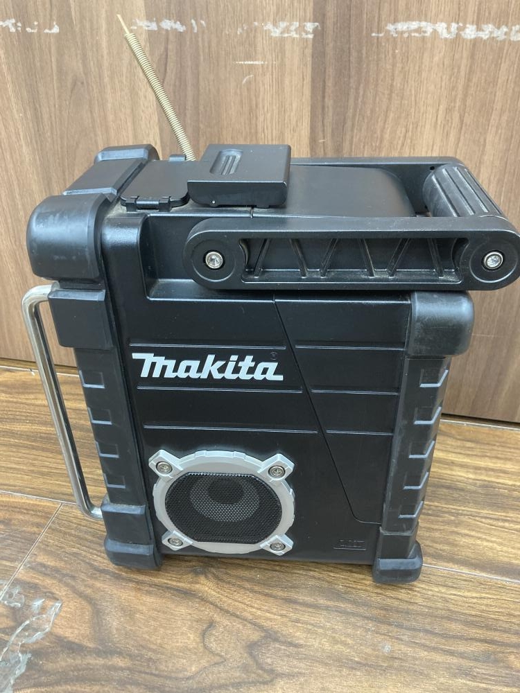 マキタ 充電式ラジオ MR103 本体のみの中古 ジャンク 《埼玉・草加