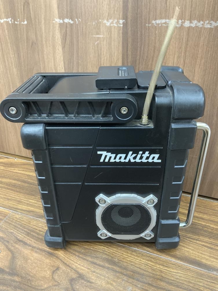 マキタ 充電式ラジオ MR103 本体のみの中古 ジャンク 《埼玉・草加