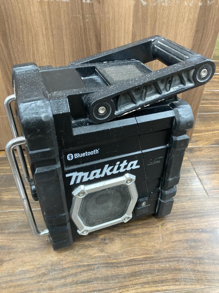 マキタ 充電式ラジオ MR106 本体のみの中古 ジャンク 《埼玉・草加