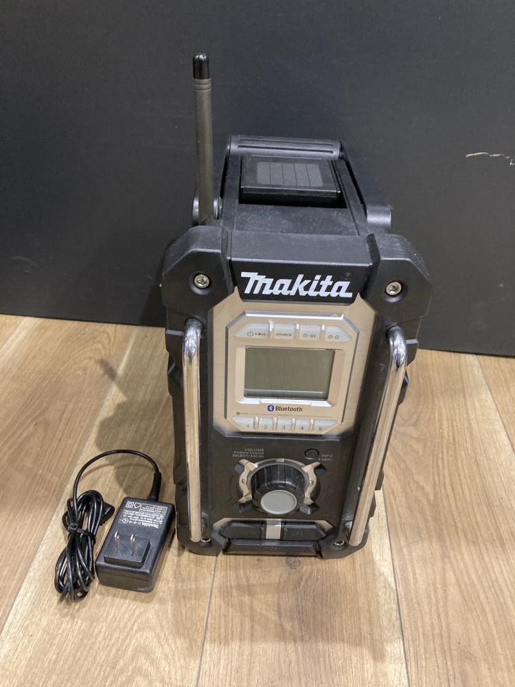 マキタ 充電式ラジオ MR106の中古 中古B使用感あり 《埼玉・上尾》中古