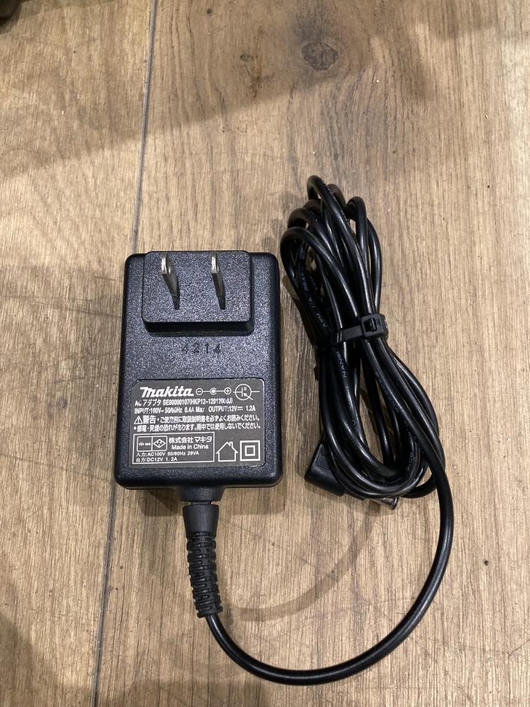 マキタ 充電式ラジオ MR106の中古 中古B使用感あり 《埼玉・上尾》中古
