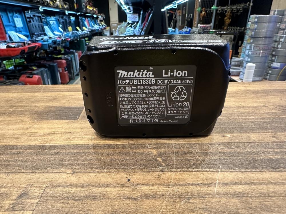 マキタ 純正バッテリー BL1830Bの中古 中古A(美品) 《千葉》中古