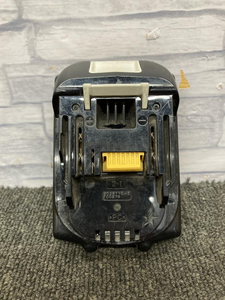 マキタ makita 18V2.0Ah 純正リチウムイオンバッテリー BL1820B