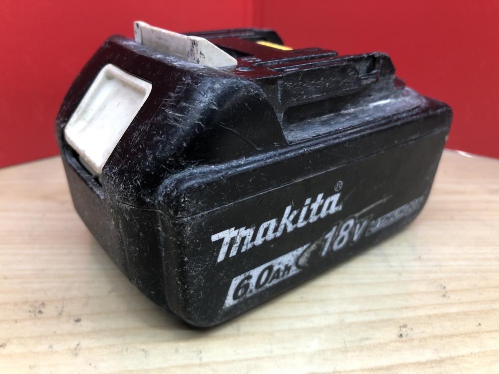 マキタ makita 充電回数348回バッテリー BL1860Bの中古 中古C傷汚れ