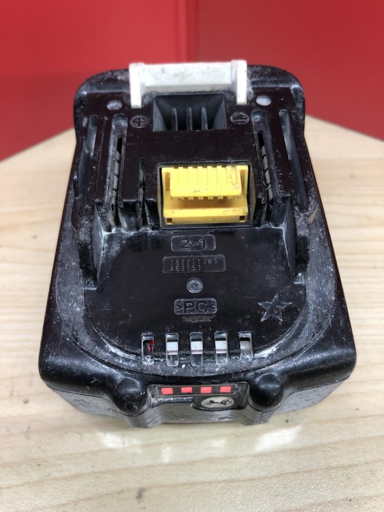 マキタ makita 充電回数348回バッテリー BL1860Bの中古 中古C傷汚れ