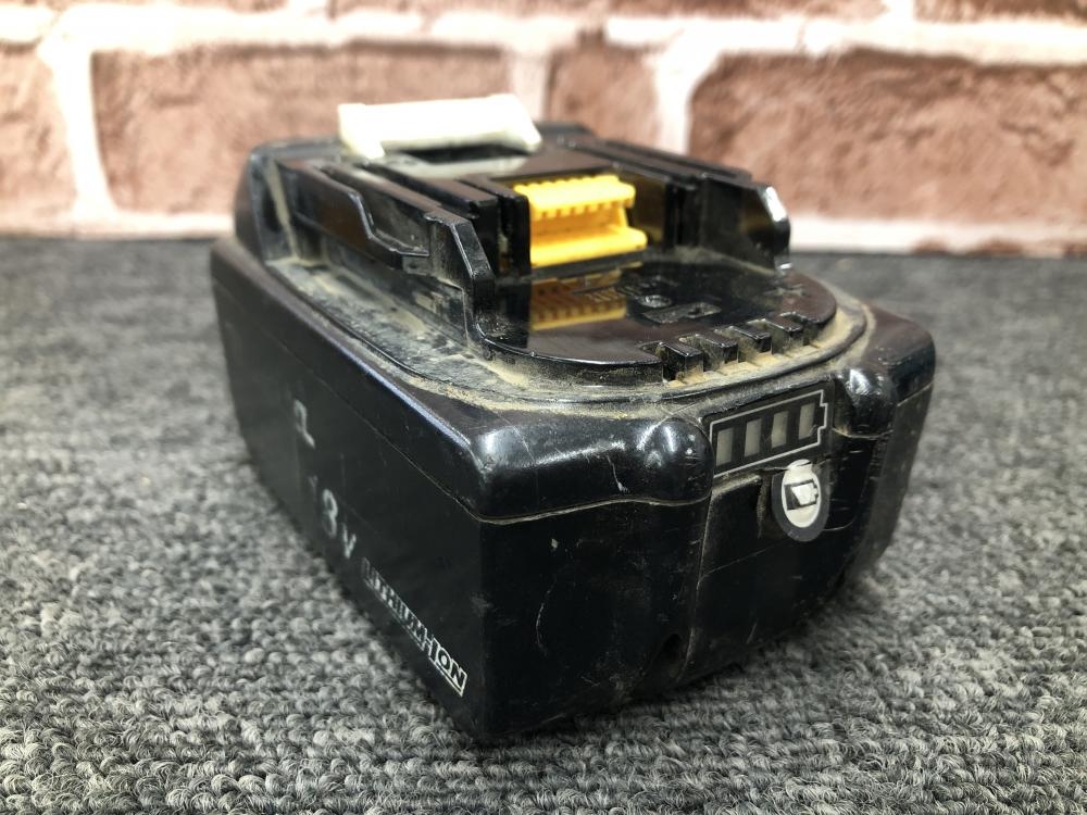 【グラタン様購入】マキタ 18v6ahバッテリー中古 マキタ 18V6.0Ah純正バッテリ BL1860B 44回 電池残量ボタン破損