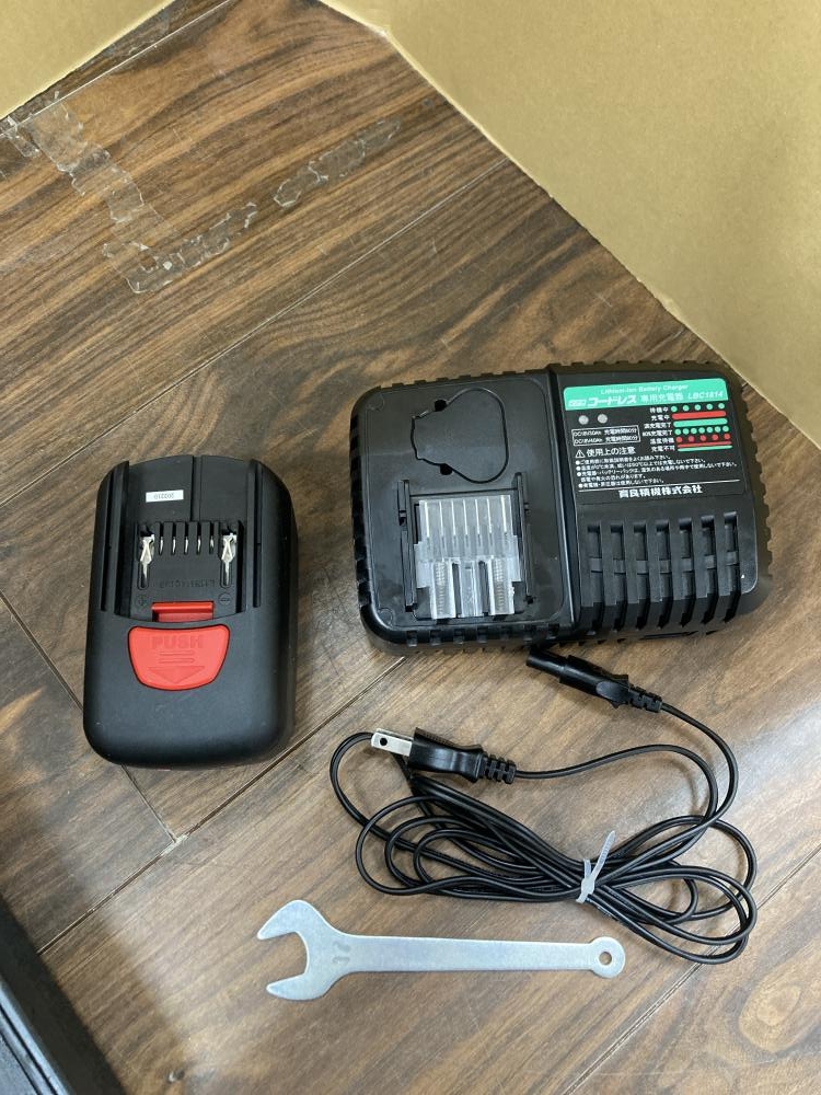 イクラ コードレスアングルカッター ISK-AC40LXの中古 中古C傷 イクラ コードレスアングルカッター ISK-AC40LXの中古 中古C傷