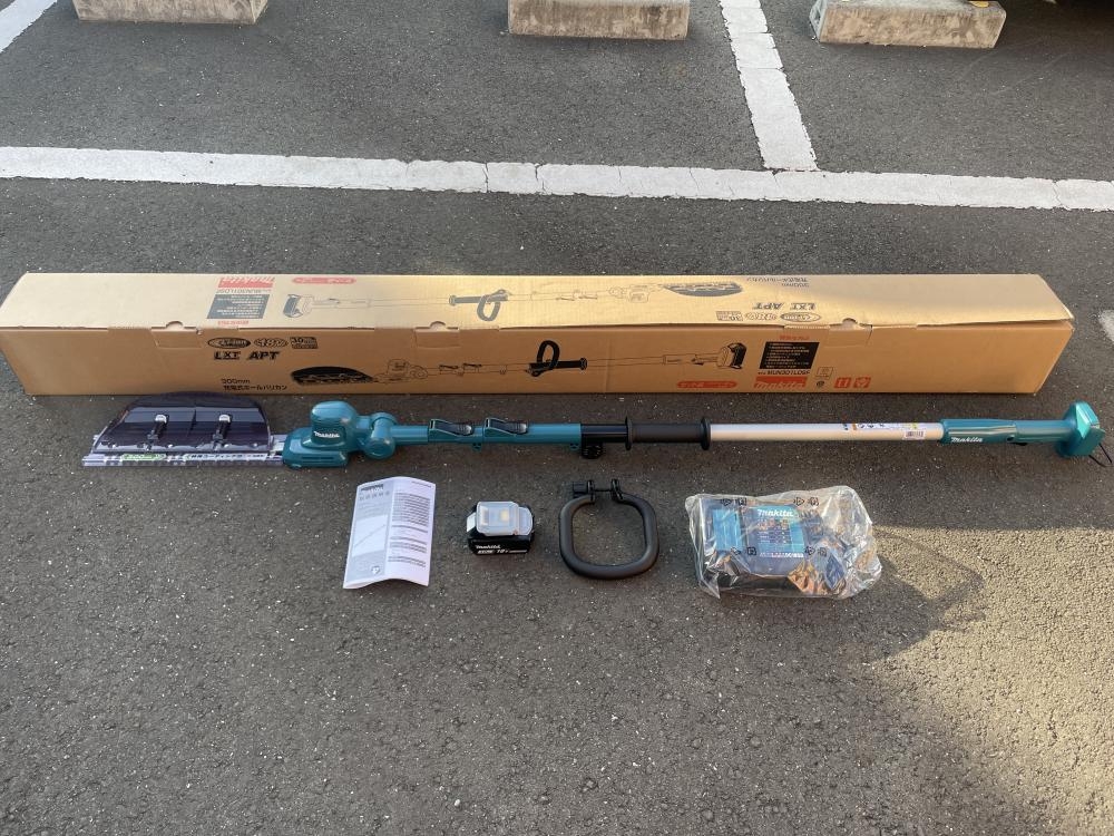 マキタ makita 300mm充電式ポールバリカン MUN301LDSFの中古 未使用品 