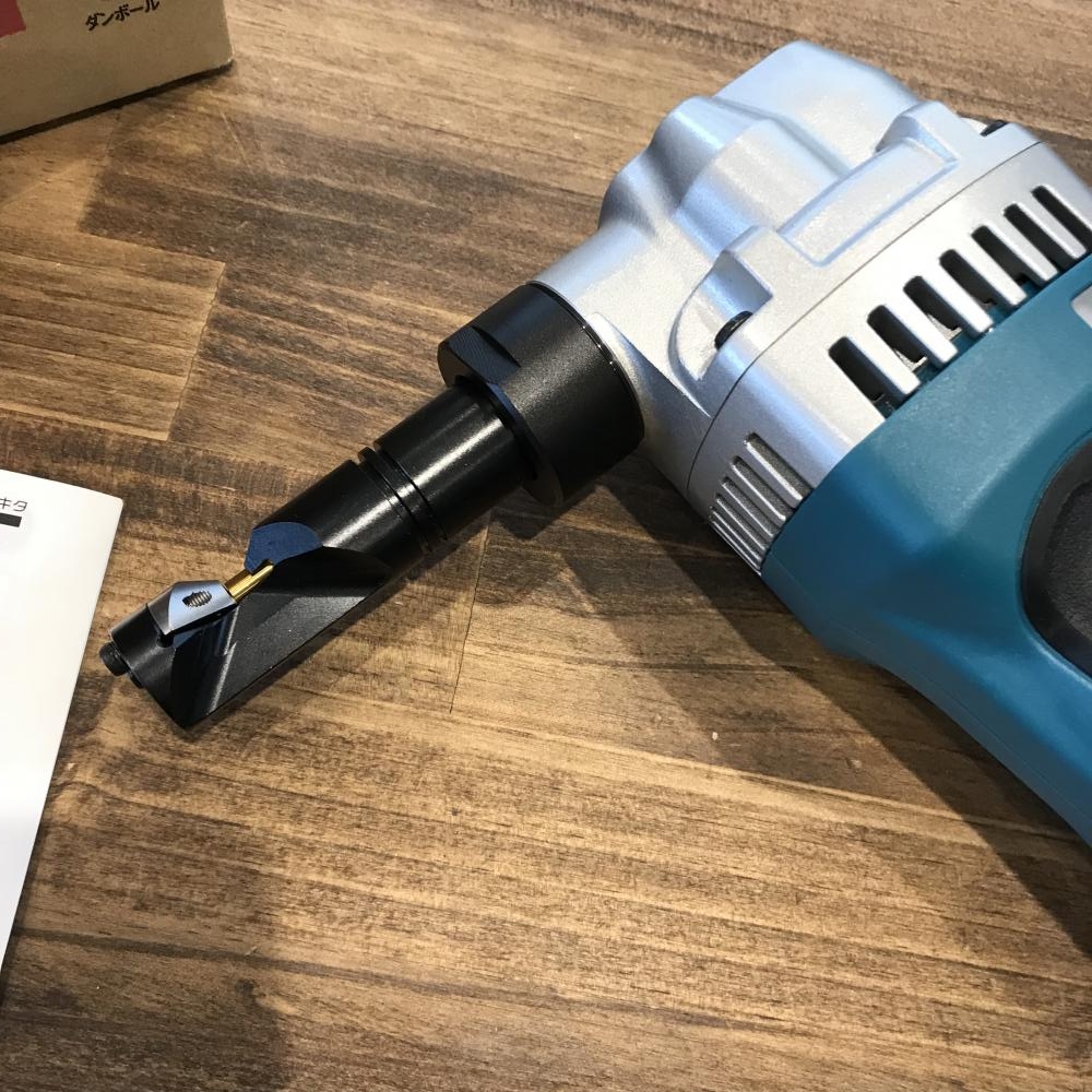 マキタ 1.6mm充電式ニブラ JN161DZの中古 中古A(美品) 《千葉》中古 