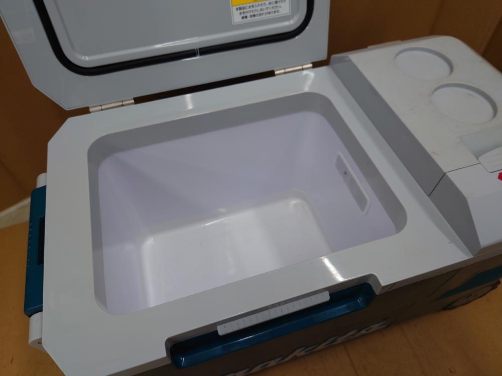 マキタ 充電式冷温庫 CW001Gの中古 中古B使用感あり 《千葉・柏 マキタ 充電式冷温庫 CW001Gの中古 中古B使用感あり 《千葉・柏