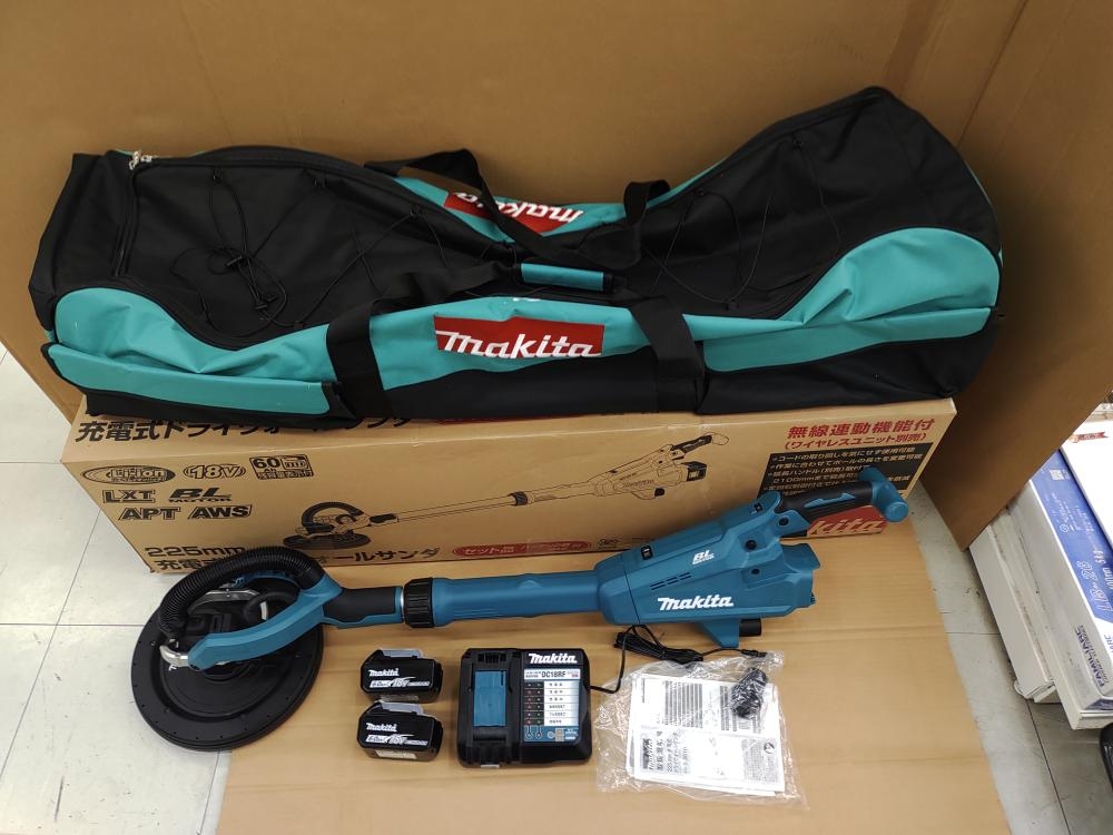 マキタ makita 225mm充電式ドライウォールサンダ SL801DRGXの中古 中古B使用感あり 《千葉・柏》中古工具販売の専門店│ ツールオフ柏 店 ｜中古工具販売のツールオフ