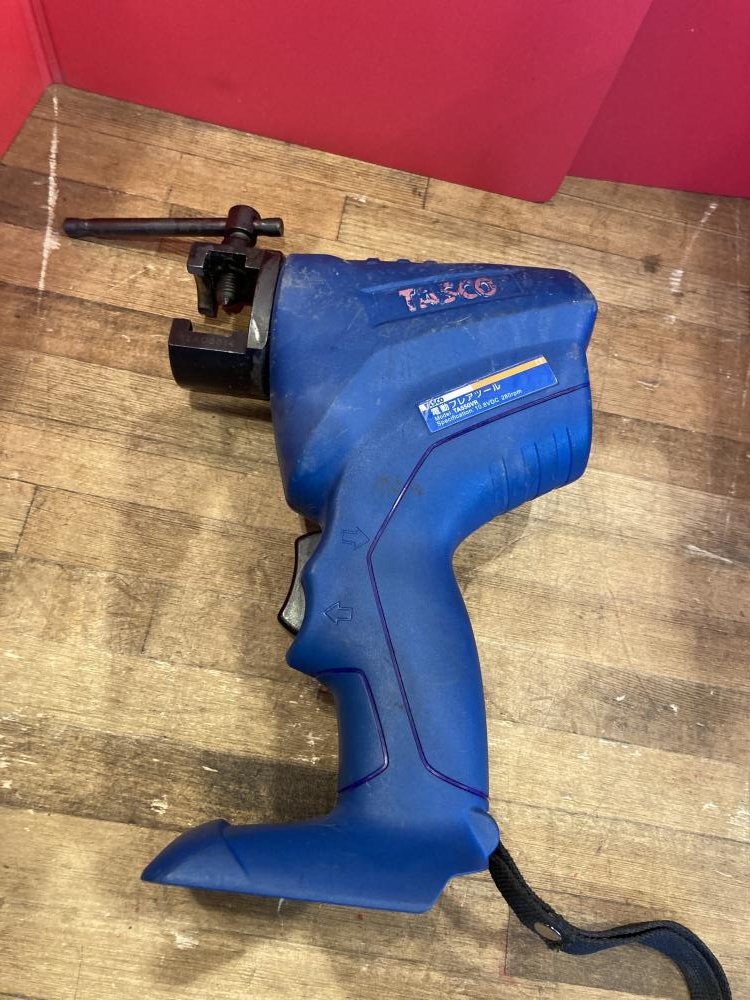 TASCO 電動フレアツール TA550VRの中古 中古C傷汚れあり 《東京・江戸川》中古工具販売の専門店│ ツールオフ江戸川店 ｜中古工具販売のツール オフ