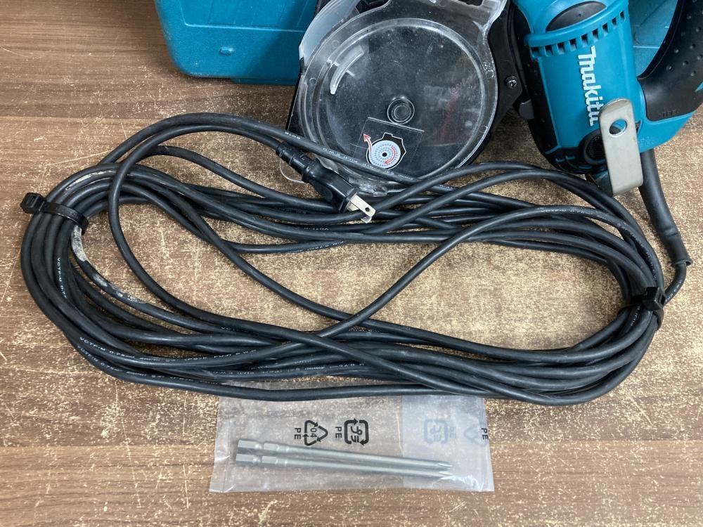 マキタ オートパックスクリュードライバ 6841Rの中古 中古C傷汚れあり