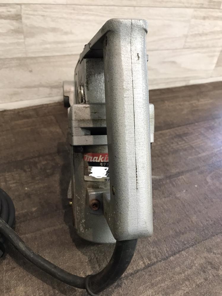 マキタ makita 電動ハンマ 8500Nの中古 中古C傷汚れあり 《埼玉・入間 マキタ makita 電動ハンマ 8500Nの中古 中古C傷汚れあり 《埼玉・入間