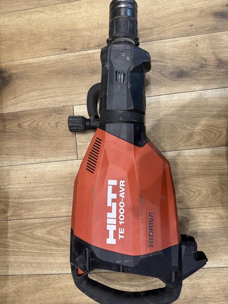 【中古】【動作OK】【店頭引取限定】Hilti コンクリートブレーカー TE800-AVR 74,800円（税込） 3531669 電動コンクリートブレーカー TE 800-AVR/100V コンボ 1台