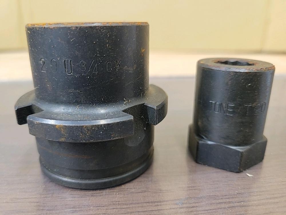 TONE トネ 手動シャーレンチ S-20HAの中古 中古C傷汚れあり