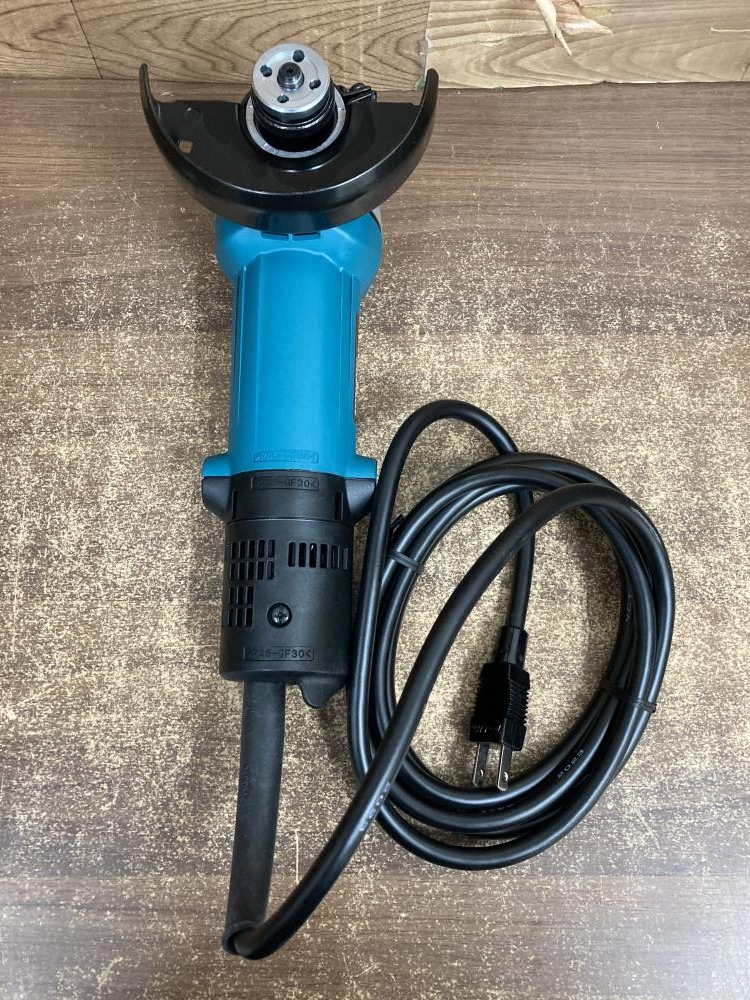 マキタ 100mmディスクグラインダ 9533BLAの中古 未使用品 《群馬 マキタ 100mmディスクグラインダ 9533BLAの中古 未使用品 《群馬