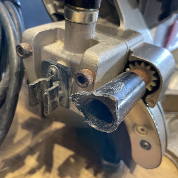 日立工機 190mm卓上スライド丸のこ C7RSHCの中古 ジャンク 日立工機 190mm卓上スライド丸のこ C7RSHCの中古 ジャンク