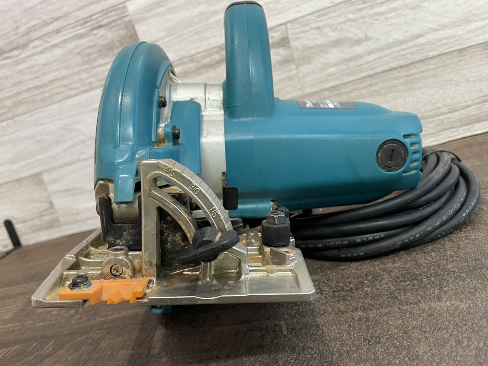 マキタ makita 165㎜丸ノコ 5636BAの中古 中古B使用感あり 《埼玉