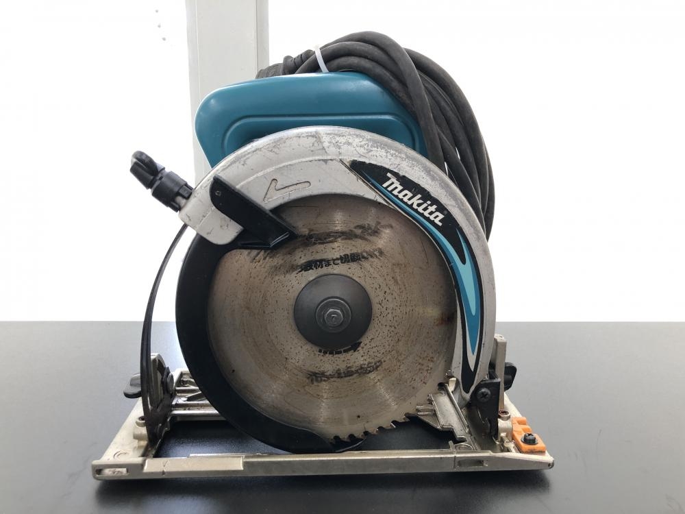 マキタ makita 5632BLA マルノコ【リライズ野田愛宕店】【中古】管理番号：2400010109263 Amazon | マキタ 電気マルノコ逆勝手 刃径165mm/切込57mm アルミベース