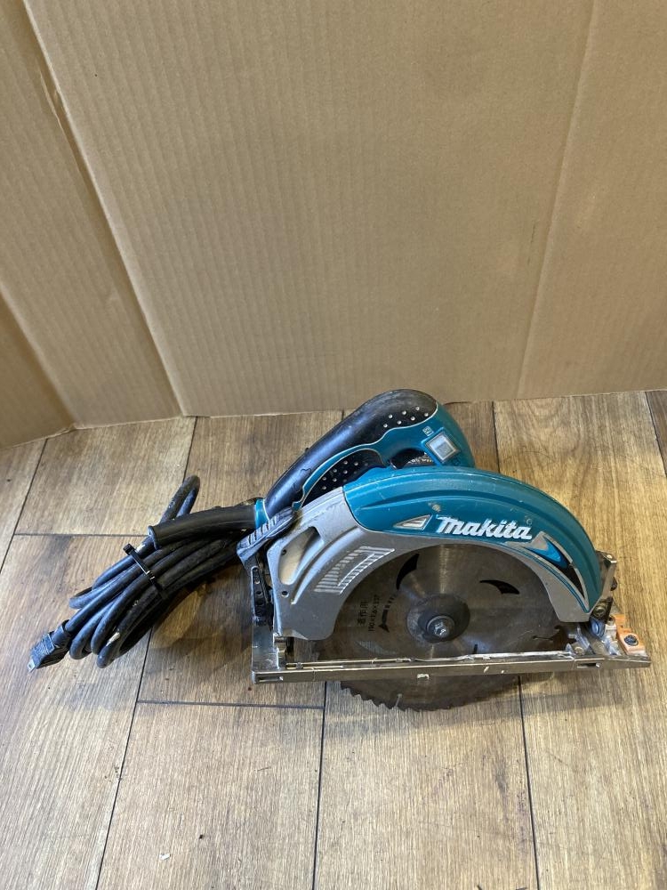 マキタ 190mm電気マルノコ 5837BAの中古 中古C傷汚れあり 《東京 マキタ 190mm電気マルノコ 5837BAの中古 中古C傷汚れあり 《東京