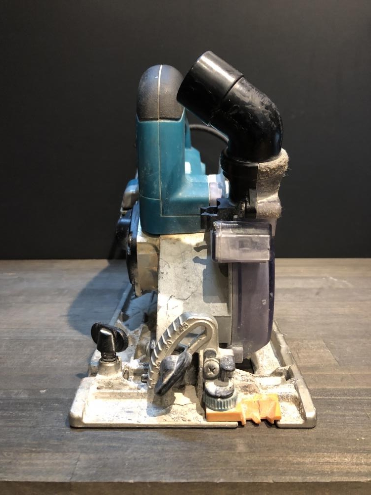 マキタ makita 125mm防じんマルノコ 5205FXの中古 中古C傷汚れあり