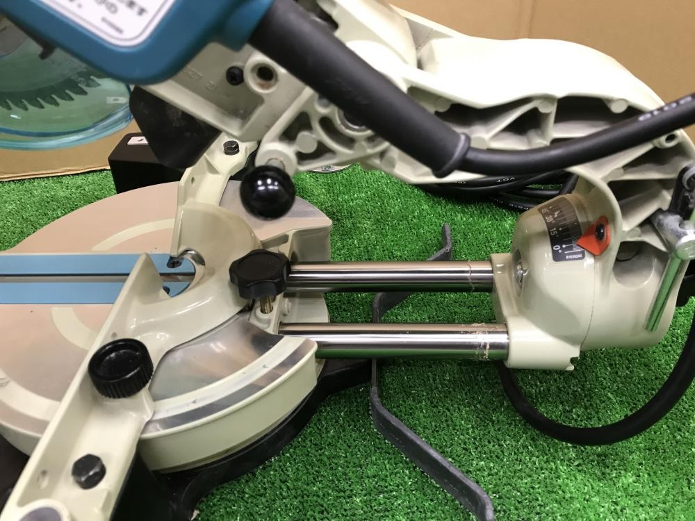 マキタ 165mm スライドマルノコ LS0611の中古 中古B使用感あり