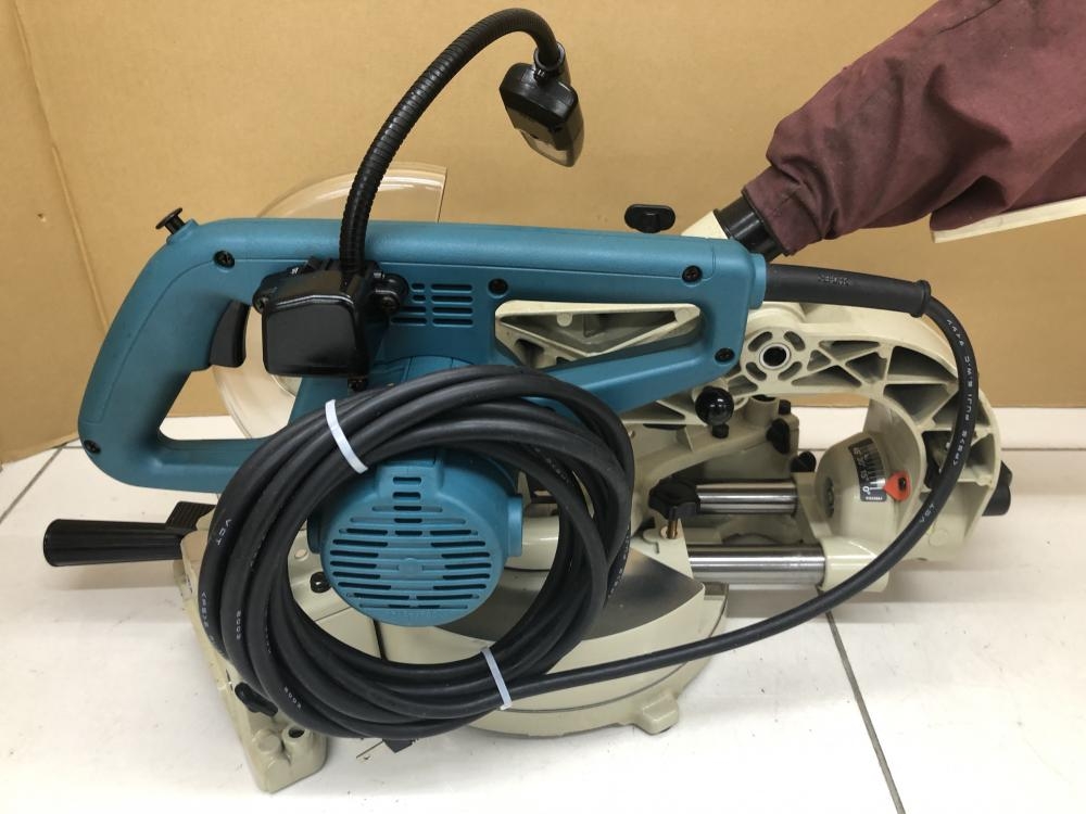 マキタ makita 190mm スライドマルノコ LS0712の中古 中古C傷汚れあり 《埼玉・鴻巣》中古工具販売の専門店│ ツールオフ鴻巣店  ｜中古工具販売のツールオフ