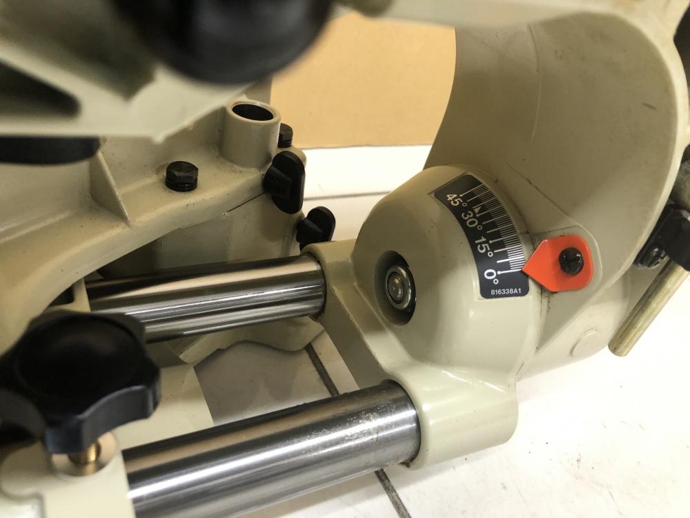 マキタ makita 190mm スライドマルノコ LS0712の中古 中古C傷 マキタ makita 190mm スライドマルノコ LS0712の中古 中古C傷