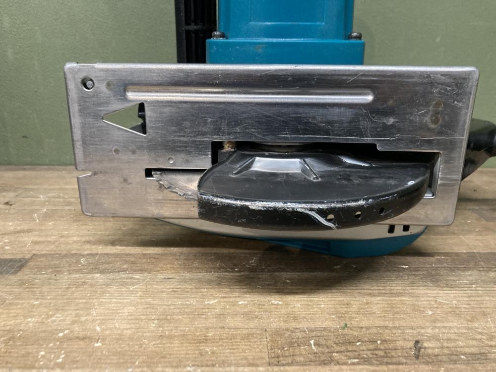 マキタ makita 185mmチップソーカッタ 4130Nの中古 中古C傷汚れあり