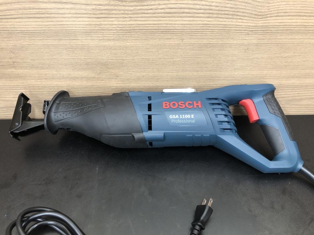 BOSCH ボッシュ セーバーソー GSA1100Eの中古 未使用品 《埼玉・鴻巣》中古工具販売の専門店│ ツールオフ鴻巣店 ｜中古工具販売のツールオフ