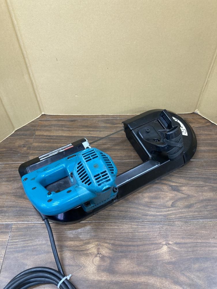 マキタ 6型ポータブルバンドソー 2106の中古 中古C傷汚れあり 《埼玉 