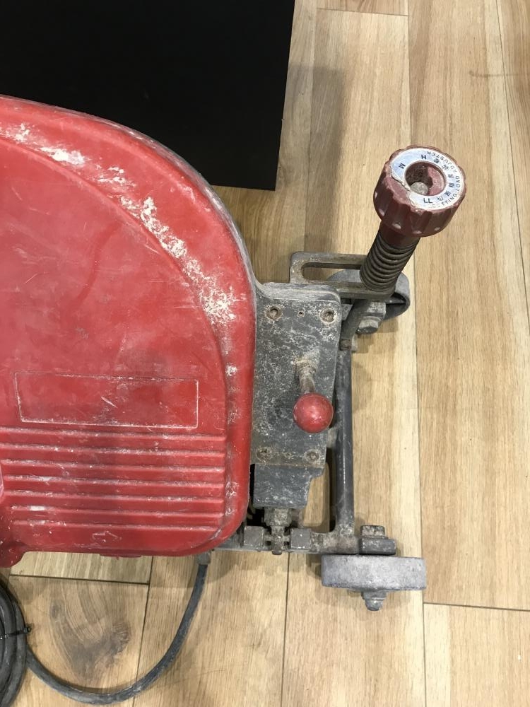 アサダ バンドソー 185の中古 中古C傷汚れあり 《千葉》中古工具販売の アサダ バンドソー 185の中古 中古C傷汚れあり 《千葉》中古工具販売の