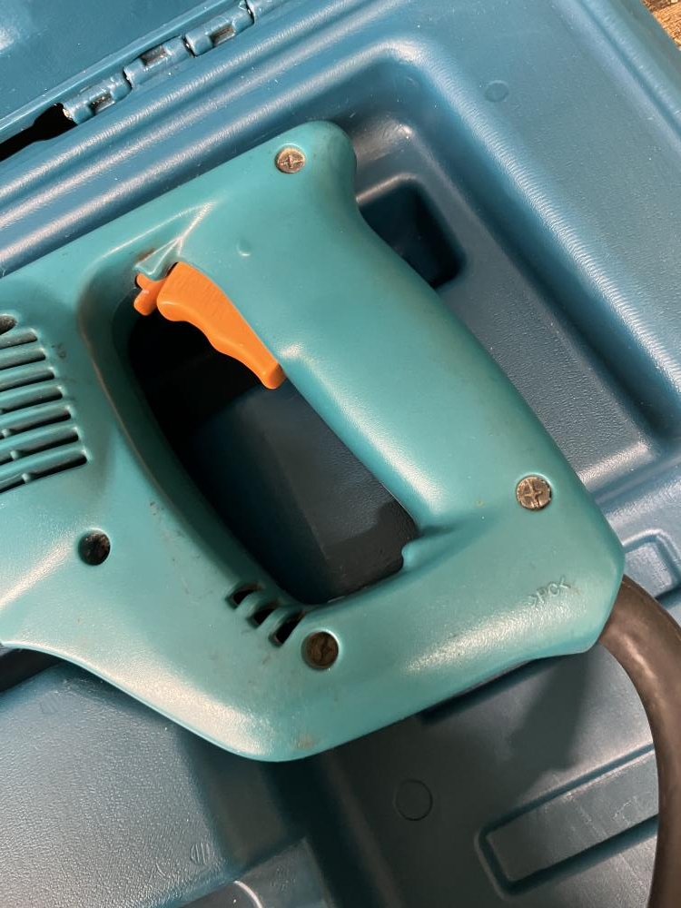makita マキタ 鉄筋カッター SC161の中古 中古C傷汚れあり 《宮城